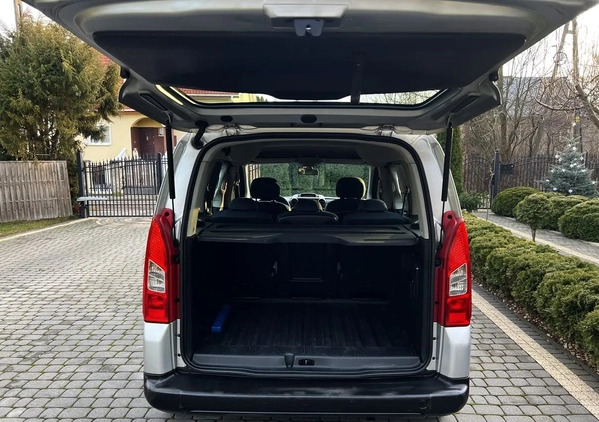 Peugeot Partner cena 23800 przebieg: 144000, rok produkcji 2008 z Kamień Krajeński małe 497